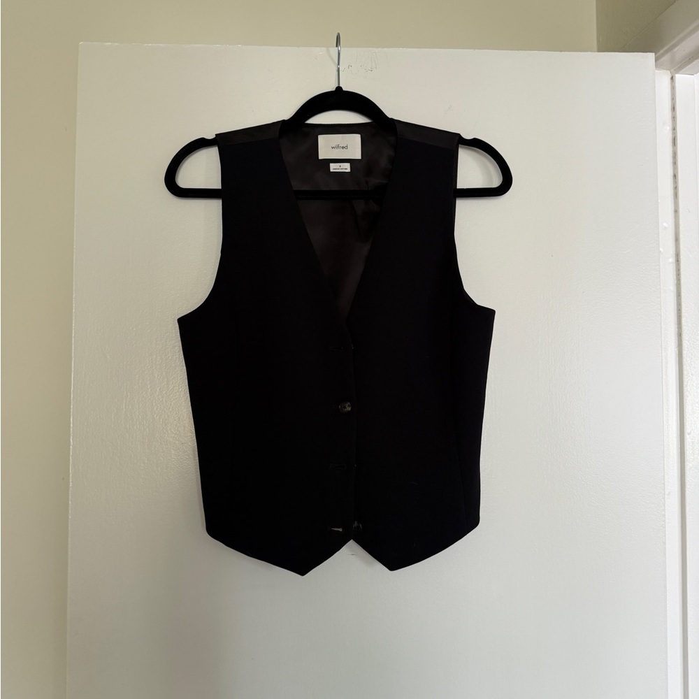 Aritzia (Wilfred) Black Vest